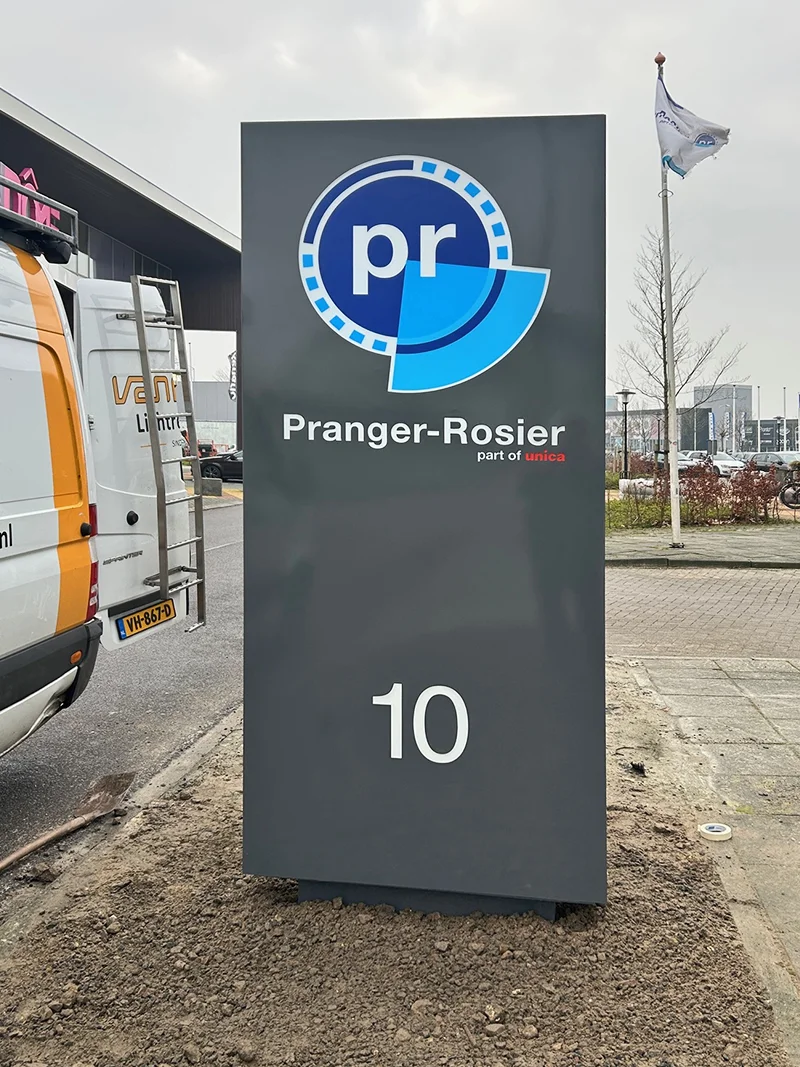 Pranger-Rosier reclamezuil